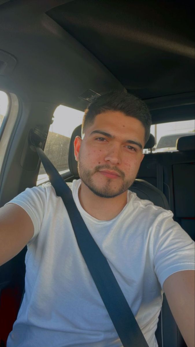 <em>Alexander Granados</em>